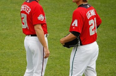 Ce sera le 1er jeu # 7 de la Monde Série où les deux lanceurs de départ sont anciens ...