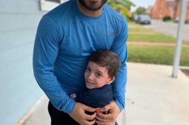 Ce matin, José Altuve a surpris un fan qui avait été gravement brûlé dans un ...