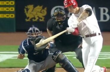 #PitchersWhoRake ... et jouez également le champ extérieur. @ mlorenzen21 est un vrai triple t ...