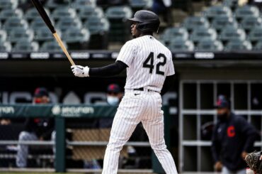 Aujourd'hui, nous portons tous du 4️⃣2️⃣.  # Jackie42 ...
