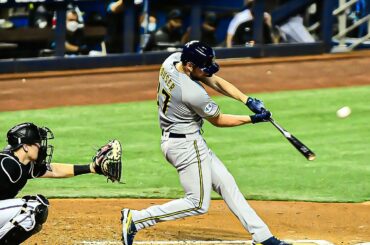 Yo, Adrian, tu as recommencé!  #PitchersWhoRake ...