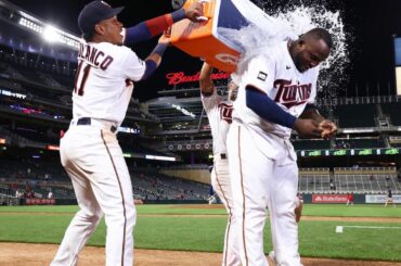 @miguelsano_22 termine le match le plus long de 2021 avec un circuit #walkoff !...