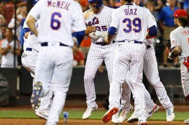 Brandon Drury a été en feu, alors bien sûr, il a réussi.  #Marcher au large...