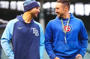 C'était spécial.  Kevin Kiermaier a repéré un visage familier avant le match de ce soir...