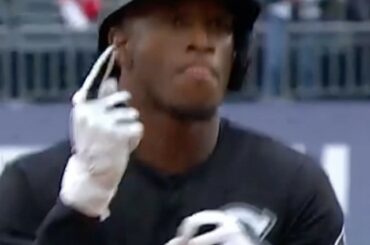 Un terrain est tout ce dont Tim Anderson a besoin...