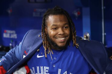 @vladdyjr27 a son costume et ce jeu est à égalité !...