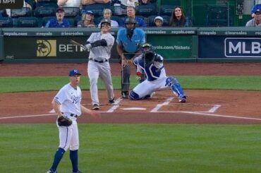 Départ chaud pour les @Yankees à KC !...