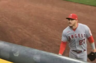 Mike Trout est pour les enfants.  ⠀⠀⠀⠀⠀⠀⠀⠀⠀ : @southsidejake...