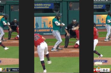Séquence de pitchs.  Le frappeur des Mariners, JP Crawford, a été expulsé après avoir disputé la zone de frappe sur trois lancers.  Son troisième retrait au bâton de la soirée.