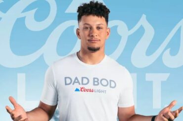 Des images de Patrick Mahomes jouant dans la Série mondiale de baseball de la Ligue junior réapparaissent en ligne