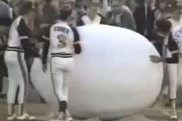 Naissance du poulet de San Diego le 9 avril 1974