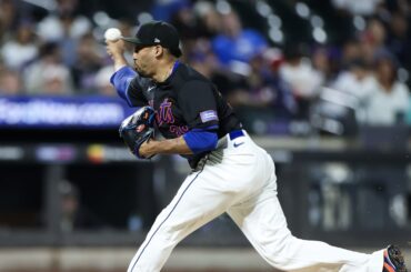 Vidéo : Edwin Díaz des Mets expulsé contre les Cubs après un contrôle de substances étrangères par l'arbitre de la MLB