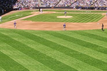 Je suis allé au match des Milwaukee Brewers aujourd'hui.  N'importe lequel d'entre vous peut utiliser le code QR dans l'image pour envoyer de l'eau gratuite à votre maison si vous possédez l'un de ces distributeurs.  Commentez quand il sera expédié.