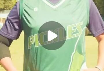 Vous vous souvenez des maillots « Turn Ahead The Clock » ?  Les cornichons de Portland viennent de les ramener