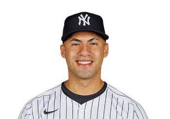 Gleyber Torres se retrouve dans un double jeu, du deuxième but Richie Palacios au joueur d'arrêt-court Taylor Walls au premier but Isaac Paredes. Austin Wells est éliminé en 2e base. Gleyber Torres est éliminé en 1re base.