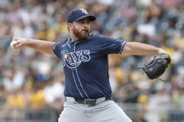 Les Rays échangent Aaron Civale aux Brewers
