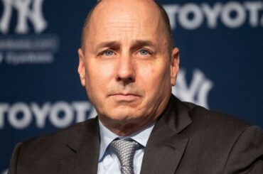 Le directeur général des Yankees, Brian Cashman, rejoint l'équipe en difficulté à Tampa Bay