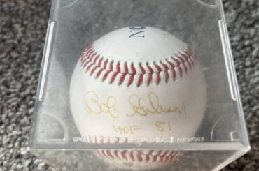 Ballon signé Bob Gibson - quelle valeur ?