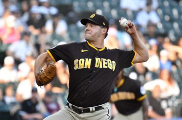 Les Yankees envisageraient de recruter Rich Hill, 44 ans, entraîneur de la Little League et agent libre, dans une triste tentative de remédier aux récents problèmes de lanceur.