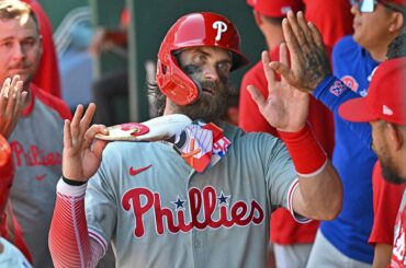 Bryce Harper révèle qu'il souffre de plusieurs blessures inquiétantes, notamment au coude sur lequel il a subi une opération de Tommy John