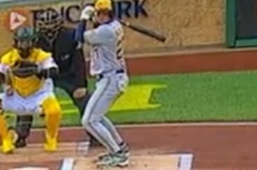 Quel joueur a une position similaire à celle de Willy Adames ?
