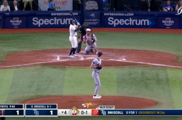 Le frère de mon entraîneur vient de faire ses débuts en MLB - Logan Driscoll