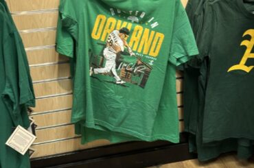 Dimanche au Team Store Oakland Coliseum