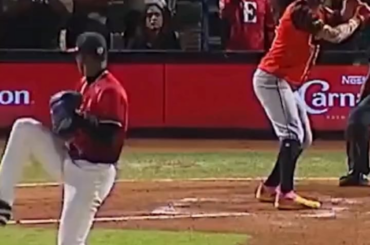 Avez-vous déjà vu une réaction de retrait comme celle-ci ?