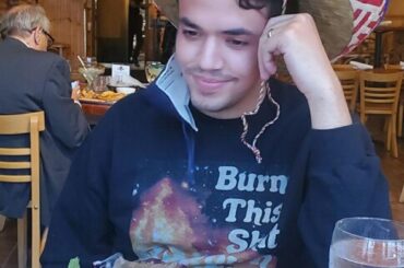 (Fegan) Les White Sox disent que Colson Montgomery est rayé de l'alignement d'aujourd'hui en raison d'une maladie.