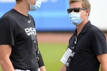 TIL Omar Vizquel a été licencié par les White Sox de Chicago pour avoir harcelé sexuellement un Bat Boy autiste.