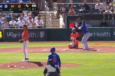 (Point culminant) Les Giants réalisent un triple-play après une série d'événements déroutants de la part des Cubs