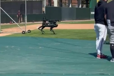 Premier aperçu des robots umps de la MLB !