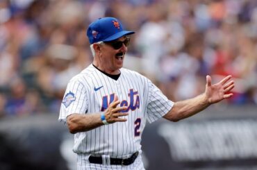 Les Mets organiseront une soirée de déguisement Bobby Valentine et distribueront 15 000 fausses lunettes à moustache