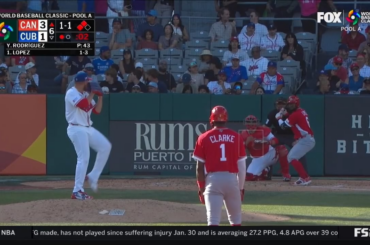 Otto Lopez ramène chez lui les cousins ​​Bo Naylor et Denzel Clarke sur un hélicoptère devant l'arrêt-court pour donner au Canada une avance de 5-1 !