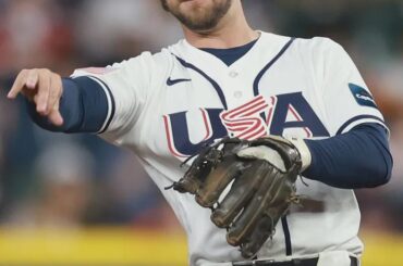 Ernie Clement a des sentiments mitigés avant le match de l'équipe américaine contre le Canada lors de la Classique mondiale de baseball. Il a admis que, même s'il adorait son premier WBC, cela "se sent bizarre pour (lui)" et "les garçons (des Blue Jays de Toronto) lui manquent".