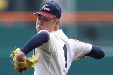 Le Spring Koshien de cette année a mis en œuvre la règle du frappeur désigné, ainsi que la règle du joueur bidirectionnel (ou « règle Ohtani » du nom de Shohei Ohtani). Un joueur de Hachinohe Gakuin Kosei nommé Akihiro Kitaguchi a complété 10 manches, effectué 129 lancers, 10 retraits au bâton, plus 2 coups sûrs et 3 points produits.