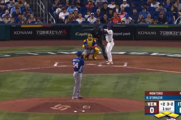 (point culminant) Un but sur balles d'un RBI de JJ D'Orazio ouvre le score et donne à l'Italie une avance de 1-0 !