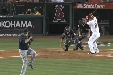 Lorsque Mike Trout est entré dans l'histoire de l'OTD en 2013, devenant le plus jeune joueur de l'histoire de la Ligue américaine à frapper pendant le cycle à seulement 21 ans.