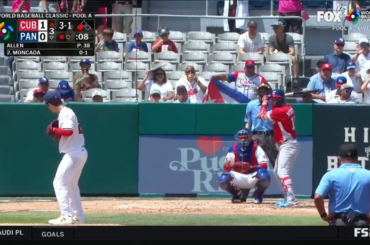 Yoán Moncada frappe un circuit de deux points pour prolonger l'avance de Cuba à 3-0 sur le Panama