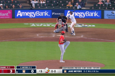 Jordan Romano élimine les Astros au neuvième pour donner aux Angels leur première victoire sur la route lors de la journée d'ouverture en treize ans.
