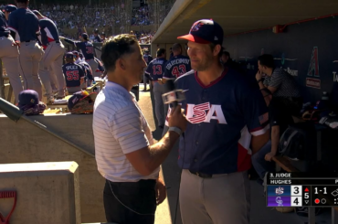 "Au nom des Rocheuses, nous sommes heureux de vous voir parti" - L'émission des Rocheuses contenait des blagues sur Clayton Kershaw, qui a lancé un coup sûr et a remporté 29 victoires contre les Rocheuses au cours de sa carrière.