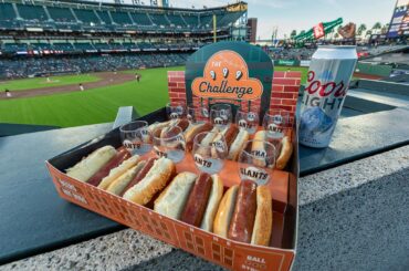 La nouvelle promotion de 9 hot-dogs et 9 bières des SF Giants a un gros défaut : une seule bière