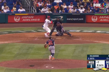 (Point culminant) Juan Soto marque un circuit pour remporter la victoire de la République dominicaine selon la règle de la miséricorde