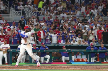 (Point culminant) Junior Caminero avec une célébration de home run de tous les temps et la foule la plus bruyante que vous aurez jamais entendue derrière lui.