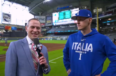 Interview émouvante de Samuel Aldegheri, le premier joueur de MLB né et élevé en Italie : "Je regardais dans un restaurant le dernier WBC. C'est tout simplement incroyable, d'être ici avec ces gars, de jouer pour ces couleurs, mon pays, les enfants de chez moi. C'est tout."