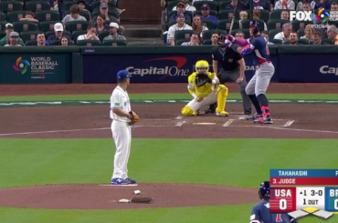 (Point culminant) Aaron Judge ouvre le score pour l'équipe américaine avec un circuit imposant