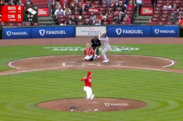 (Point culminant) Trevor Story est en colère après qu’un check swing ait été jugé strike 3 sans appel. Alex Cora est expulsé après s'être disputé avec l'arbitre CB Bucknor