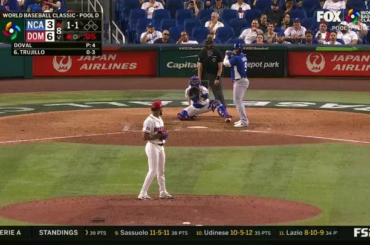 (Point culminant) Manny Machado donne l'impression que les choses sont faciles avec UN AUTRE lancer incroyable pour sortir