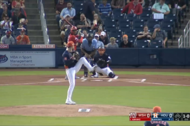 (Talkin' Baseball) L'arbitre CB Bucknor a vu trois lancers annulés lors de la première manche aujourd'hui