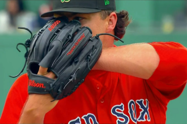 (Highlight) Tom Caron raconte pourquoi Payton Tolle a "You're So Pretty" sur son gant